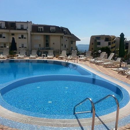 Apartments In Complex Chateau Nessebar Sveti Vlas Exteriör bild