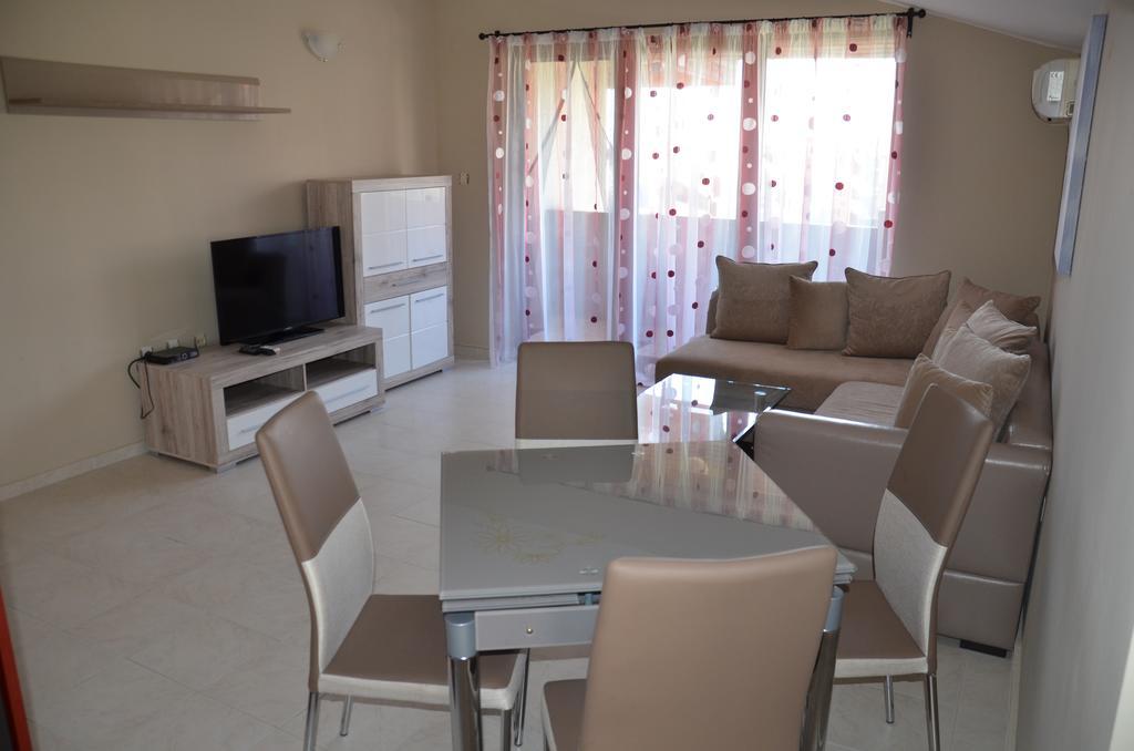 Apartments In Complex Chateau Nessebar Sveti Vlas Exteriör bild